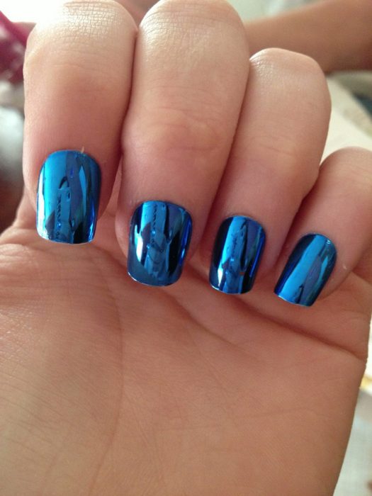 Uñas metalicas azules 