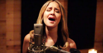Esta es la increíble versión en español de la canción “Hello” de Adele. ¿Tú cuál prefieres?