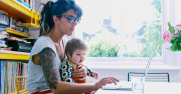 10 Cosas que JAMÁS deberías decirle a una madre que trabaja