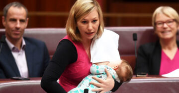 Senadora australiana hace historia; es la primera mujer en amamantar durante discurso en parlamento