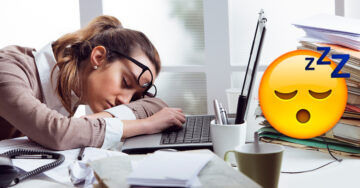 Estudio revela que las mujeres necesitan tomar una siesta de 20 minutos en el trabajo