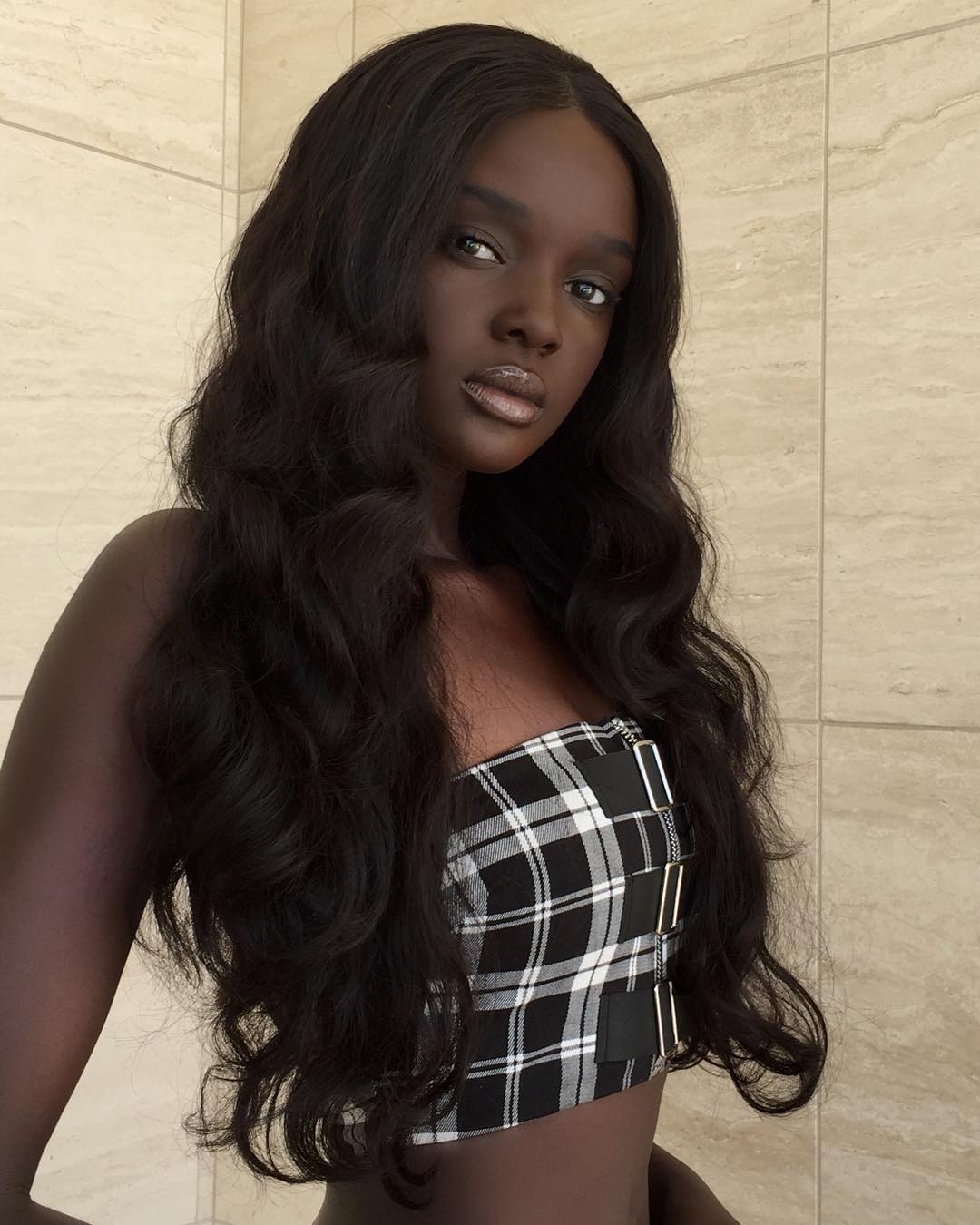 Duckie Thot Modelo Refugiada De Sudán El Nuevo Rostro De L Oréal