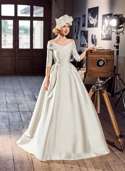 Ruidoso mendigo privado Vestidos de novia inspirados en los años 40 que son hermosos