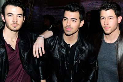 Los Jonas Brothers Están De Vuelta Y Queremos Verlos