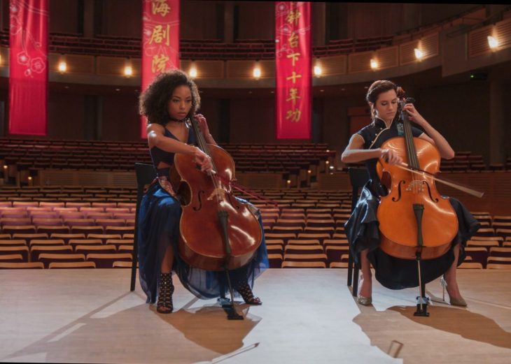 Mujeres tocando en una orquesta sinfónica, escena de la película The Perfection 