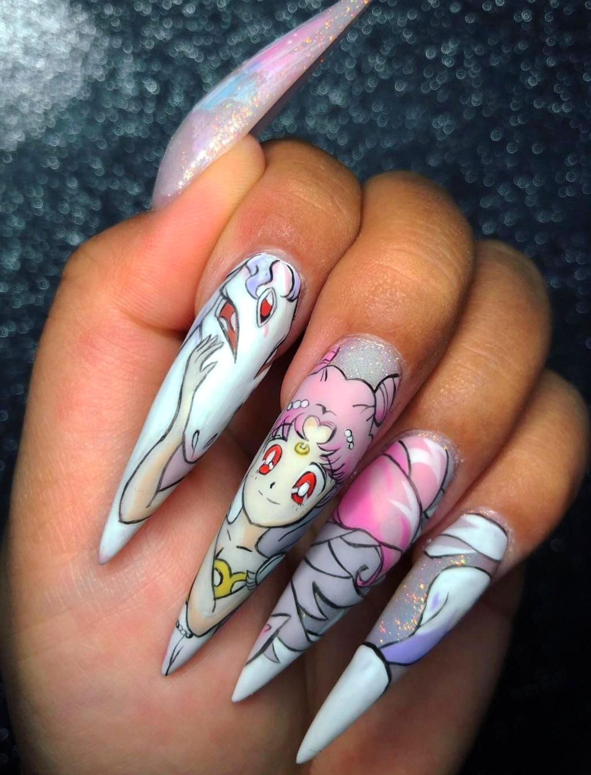 Diseños de uñas de Sailor Moon para transformarte en Scout