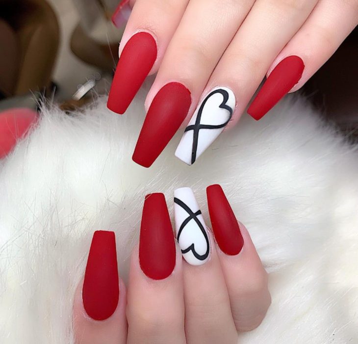 Hermosas ideas de uñas para San Valentín