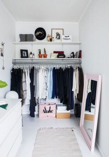 Ideas bonitas para que tu closet sin puertas no sea vea feo