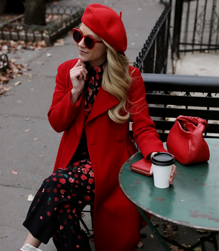 Diferentes formas de usar un abrigo rojo y lucir hermosa