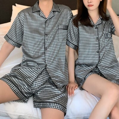 Pijamas A Juego Para Conquistar Instagram Junto A Tu Novio