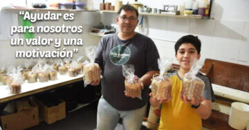 Padre e hijo hornean 400 panes para regalarlos a quienes menos tienen en Navidad