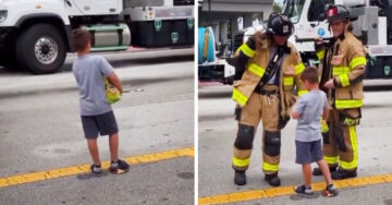 Niño reparte dulces y comida a los trabajadores en el derrumbe de Miami