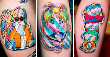 15 Increíbles tatuajes que parecen pegatinas holográficas; ¡un golpe directo a la nostalgia!