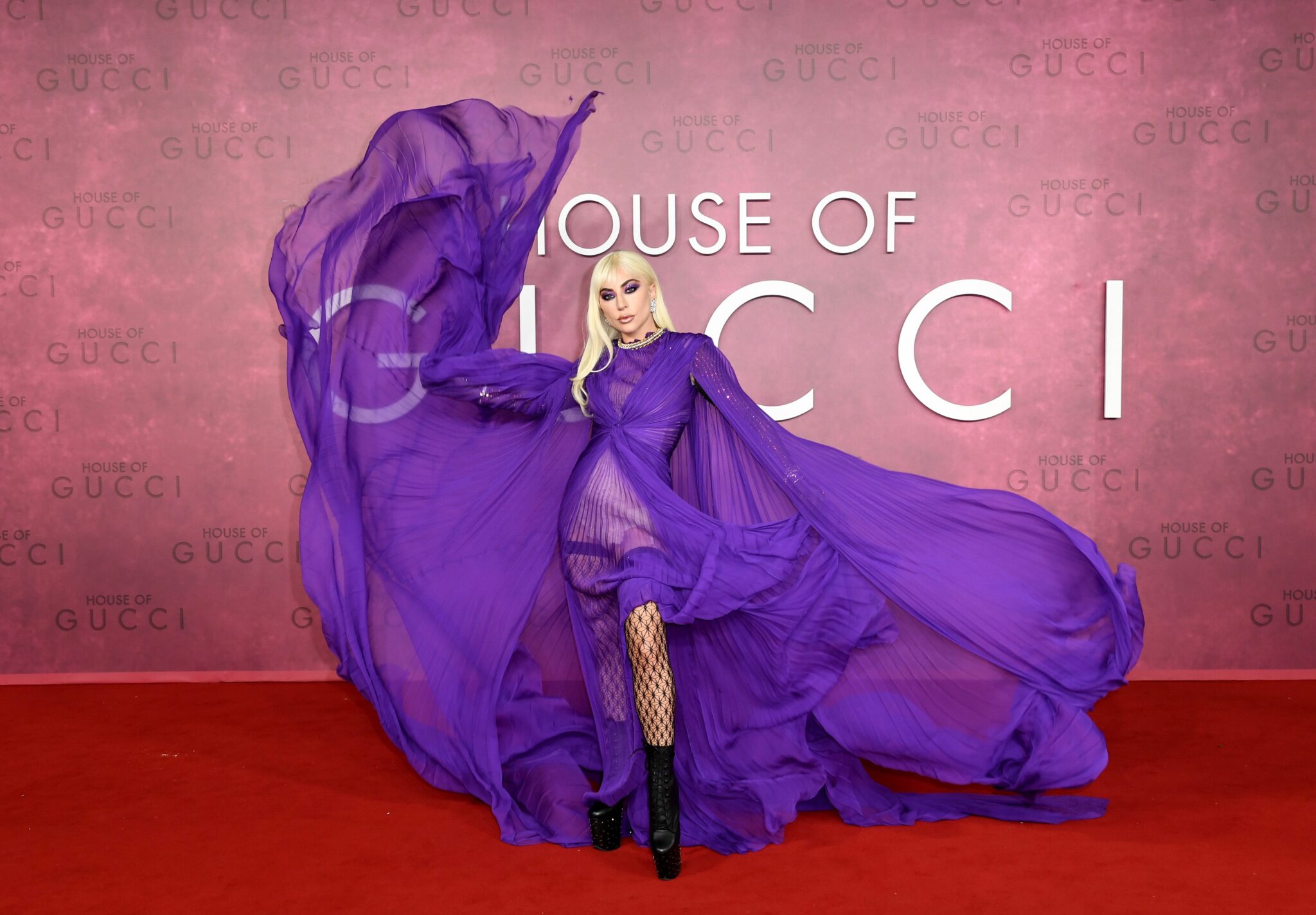 Lady Gaga Arrasa Con Su Look En El Estreno De ‘house Of Gucci’