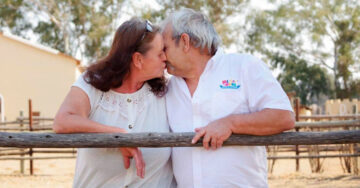 Amigos se reencontraron 45 años después, se enamoran y ya están planeando su boda