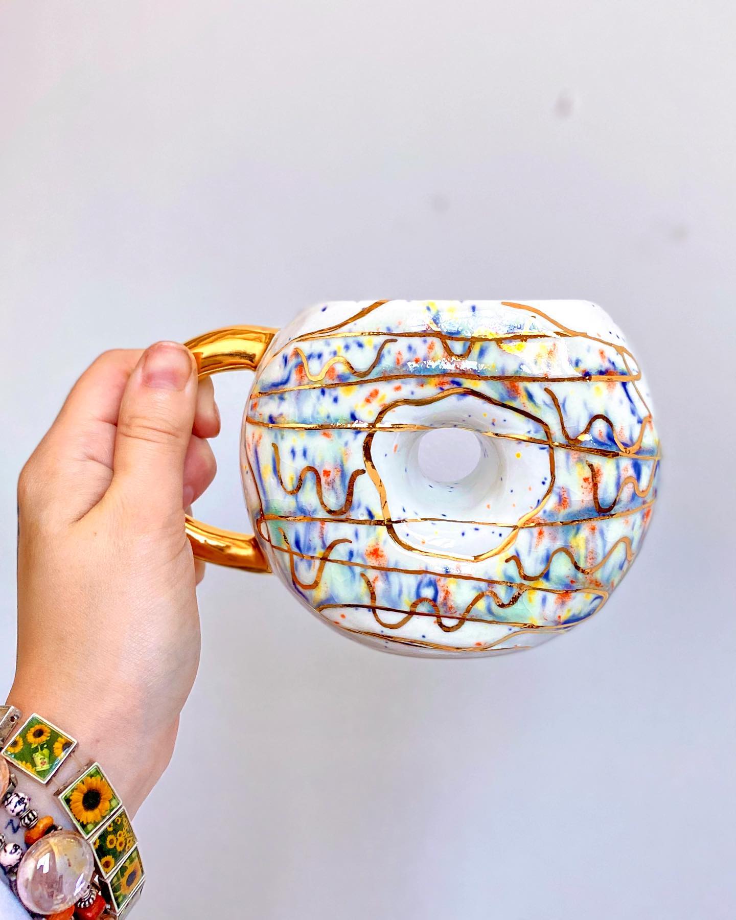 Artista Crea Tazas En Forma De Donas Y Son Demasiado Lindas 8183