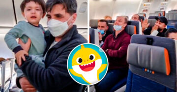 ¡Qué hermoso! Todos los pasajeros cantan ‘Baby Shark’ para calmar a un bebé en el avión