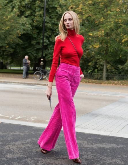 15 Ideas de cómo usar pantalones rosas sin morir en el intento