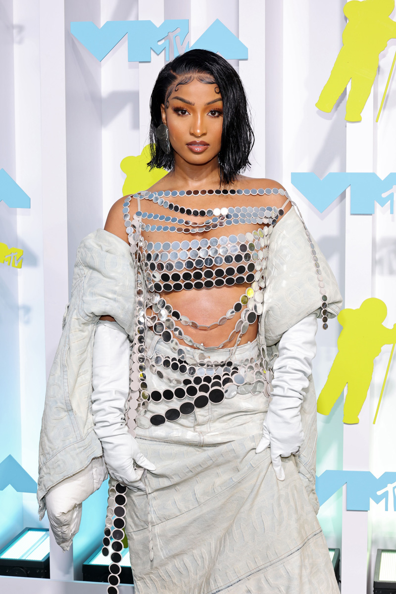 Los Mejores Looks De La Alfombra Roja De Los Mtv Vmas