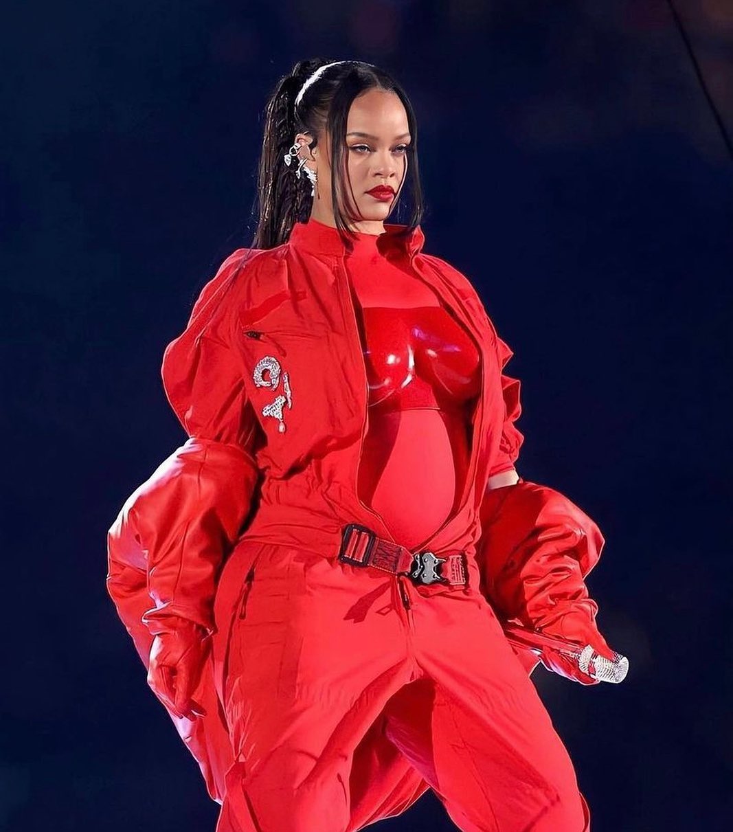 Rihanna's Super Bowl Look is Pure Sexuality