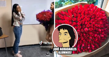 Alumnos regalan ramo buchón a su maestra porque su novio la dejó con el corazón partido